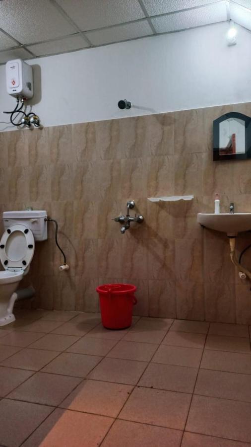 The Leisure Home Stay Shadipur Bagian luar foto