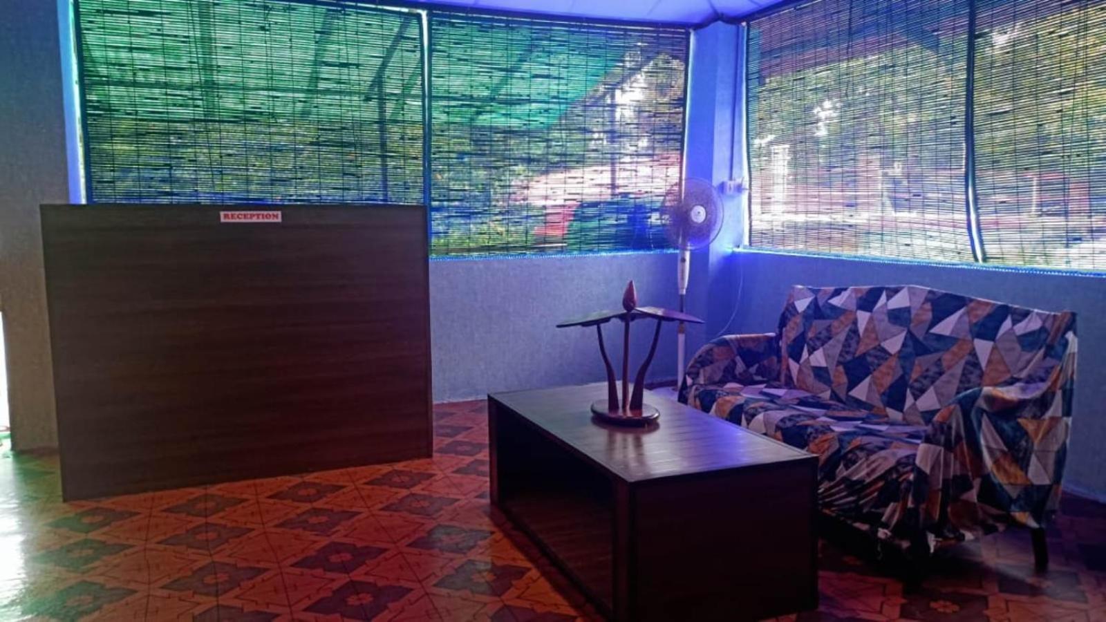 The Leisure Home Stay Shadipur Bagian luar foto