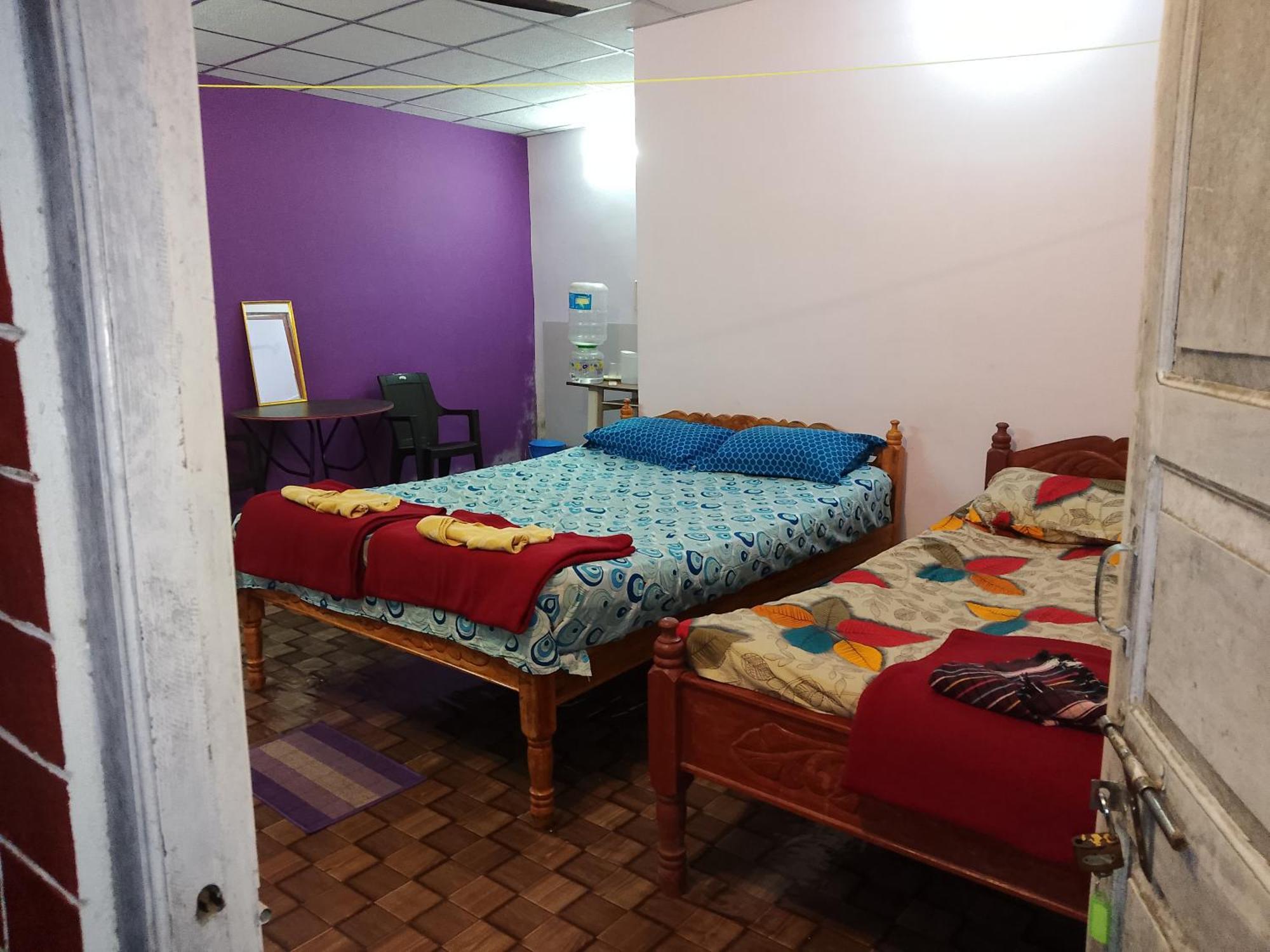 The Leisure Home Stay Shadipur Bagian luar foto